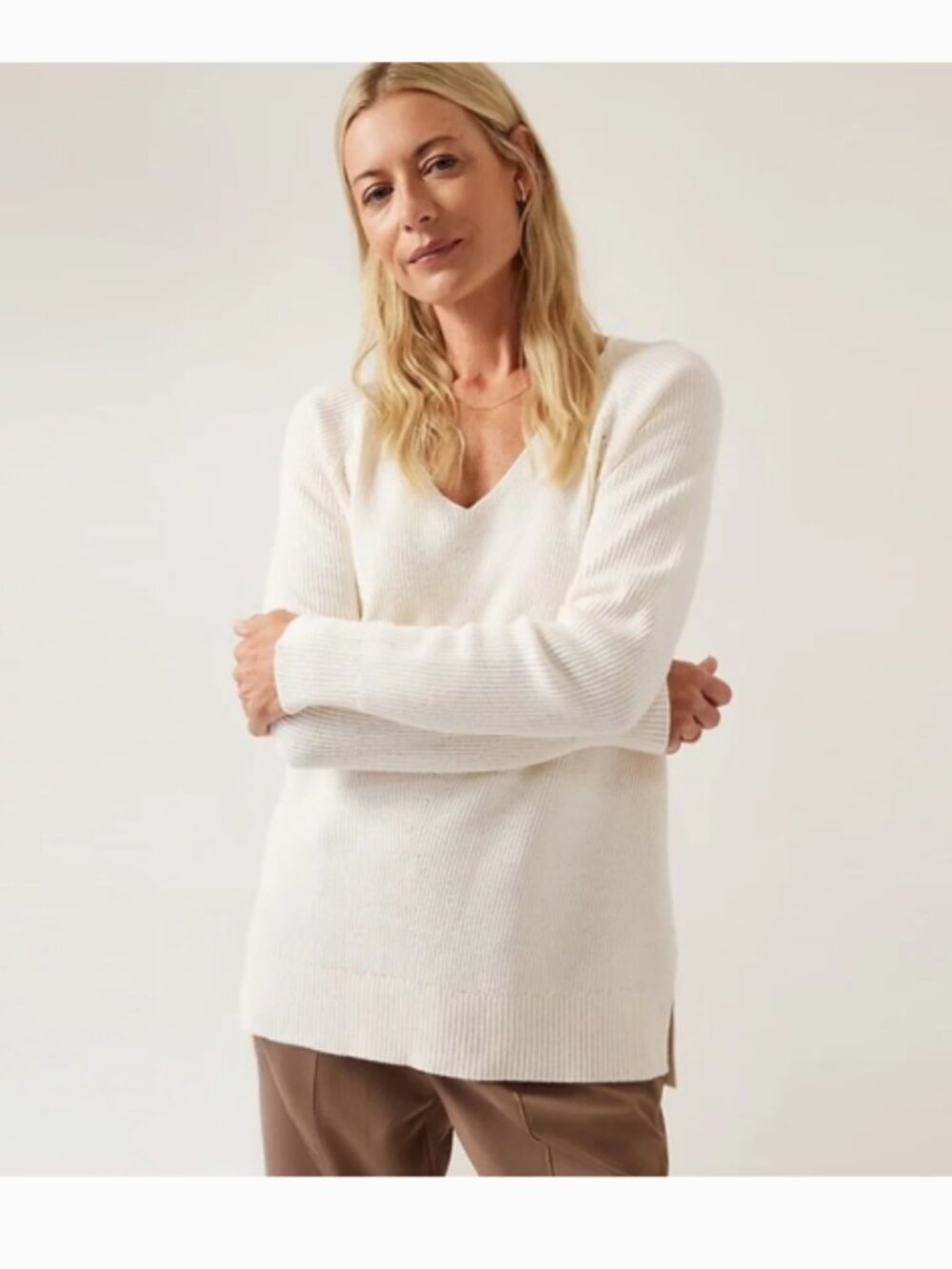 Athleta Hanover Refined V-Neck Sweater Magnolia White Quiet Luxury Athleisure XL